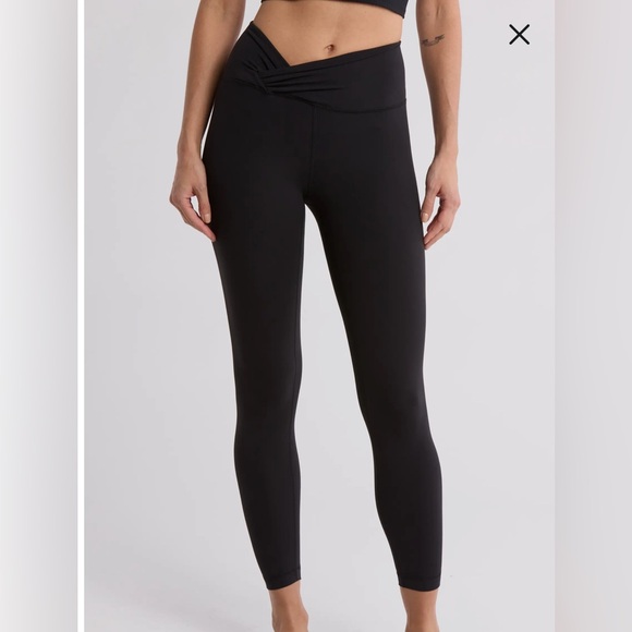 Yogalicious Pants - Yogalicious Lux whimsical Ankle Black Leggings size M